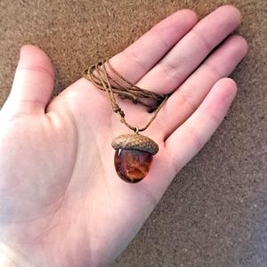 NWOT Acorn Necklace